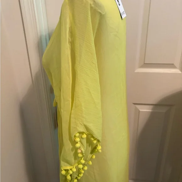 Nine West one size NWT $36 lime Sheer Kimono with Pom Pom Trim fun beach cover - Picture 6 of 11